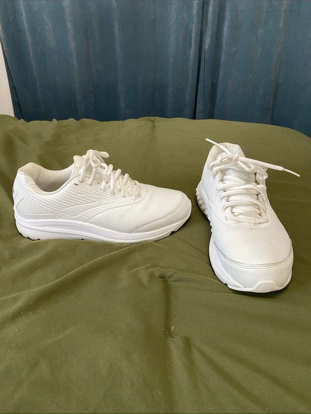 Brooks Addiction Walker 2